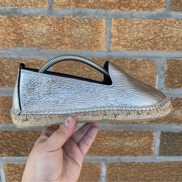 Manebi Los Angeles Metallic Flat Espadrille,
Platinum 6.5 - Picture 5 of 10